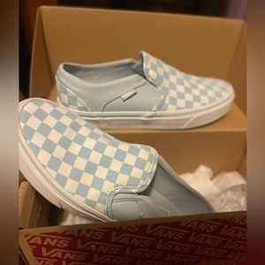 Vans Size 8 in Women’s